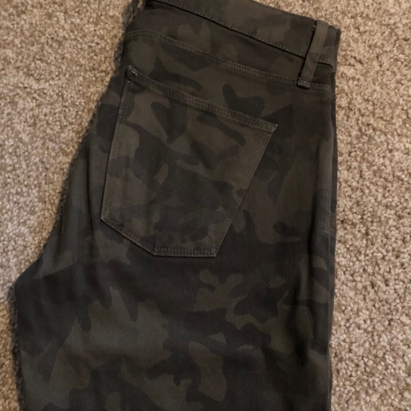 Madewell Camo Skinny Jeans - Picture 8 of 8